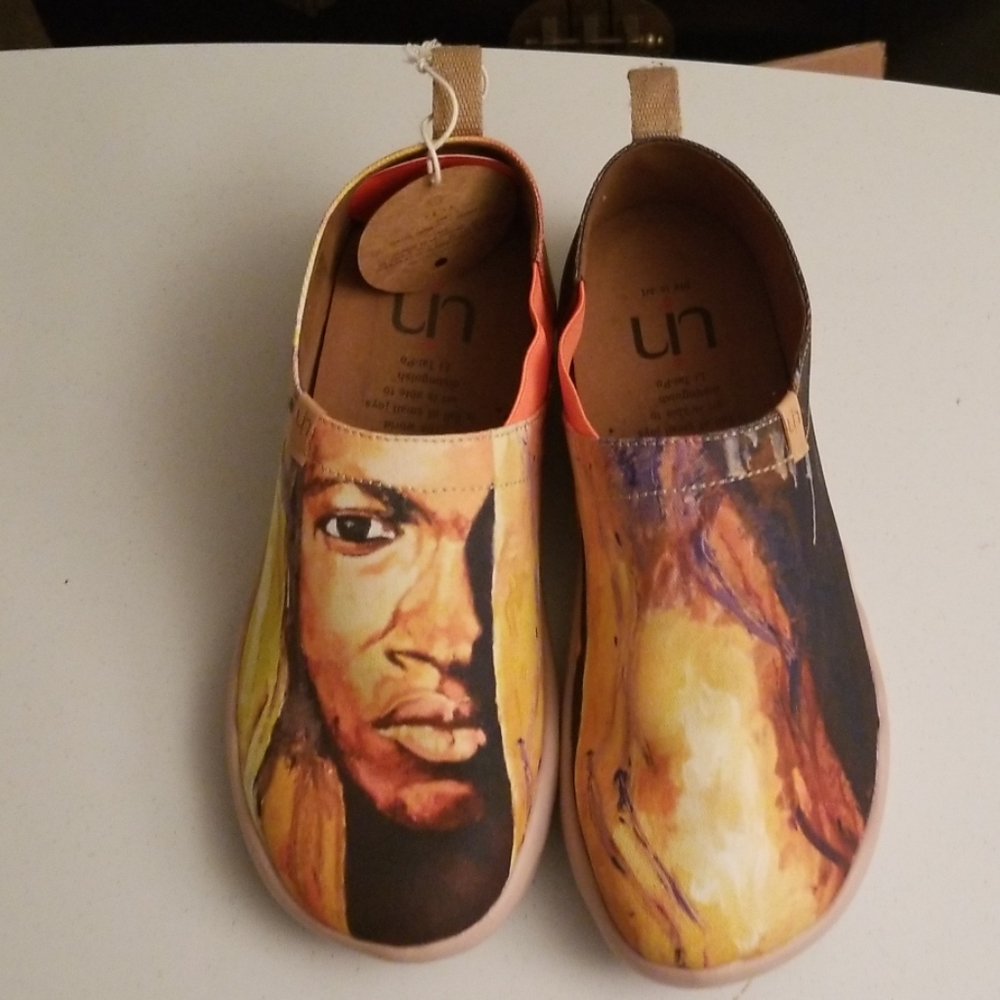 UN Shoe